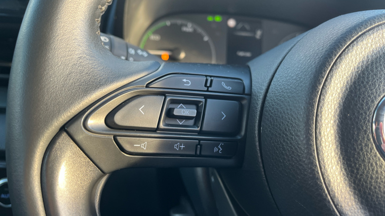 Toyota Yaris 1.5 Hybrid Icon 5dr CVT Hybrid Hatchback